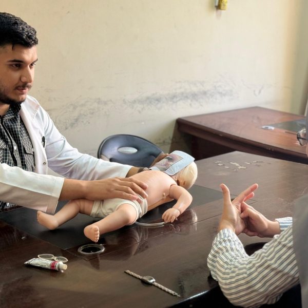 طلبة المرحلة الثالثة (فارم دي) يؤدون اختبار المهارات السريرية (29)